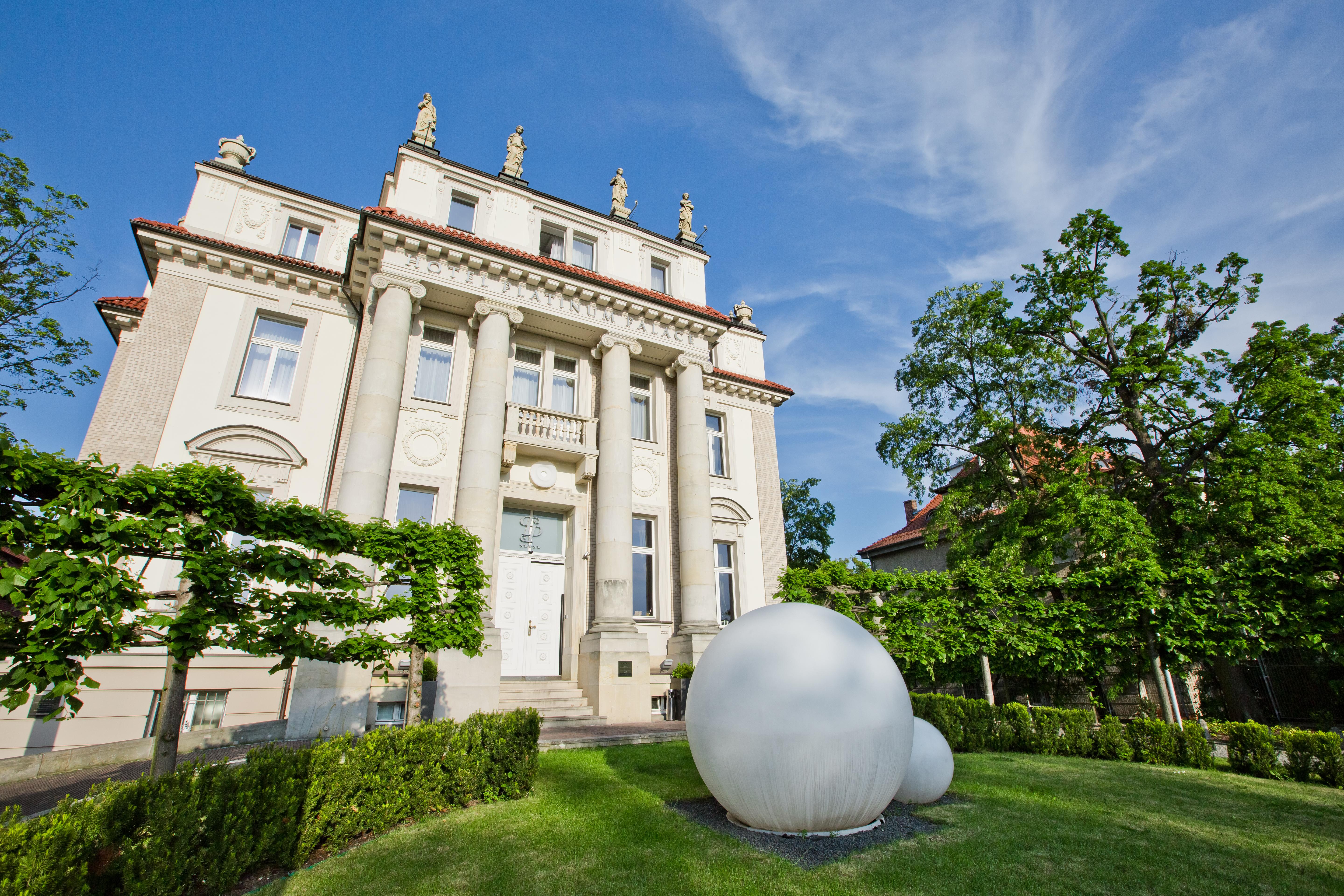 Hotel Platinum Palace Boutique & 5*