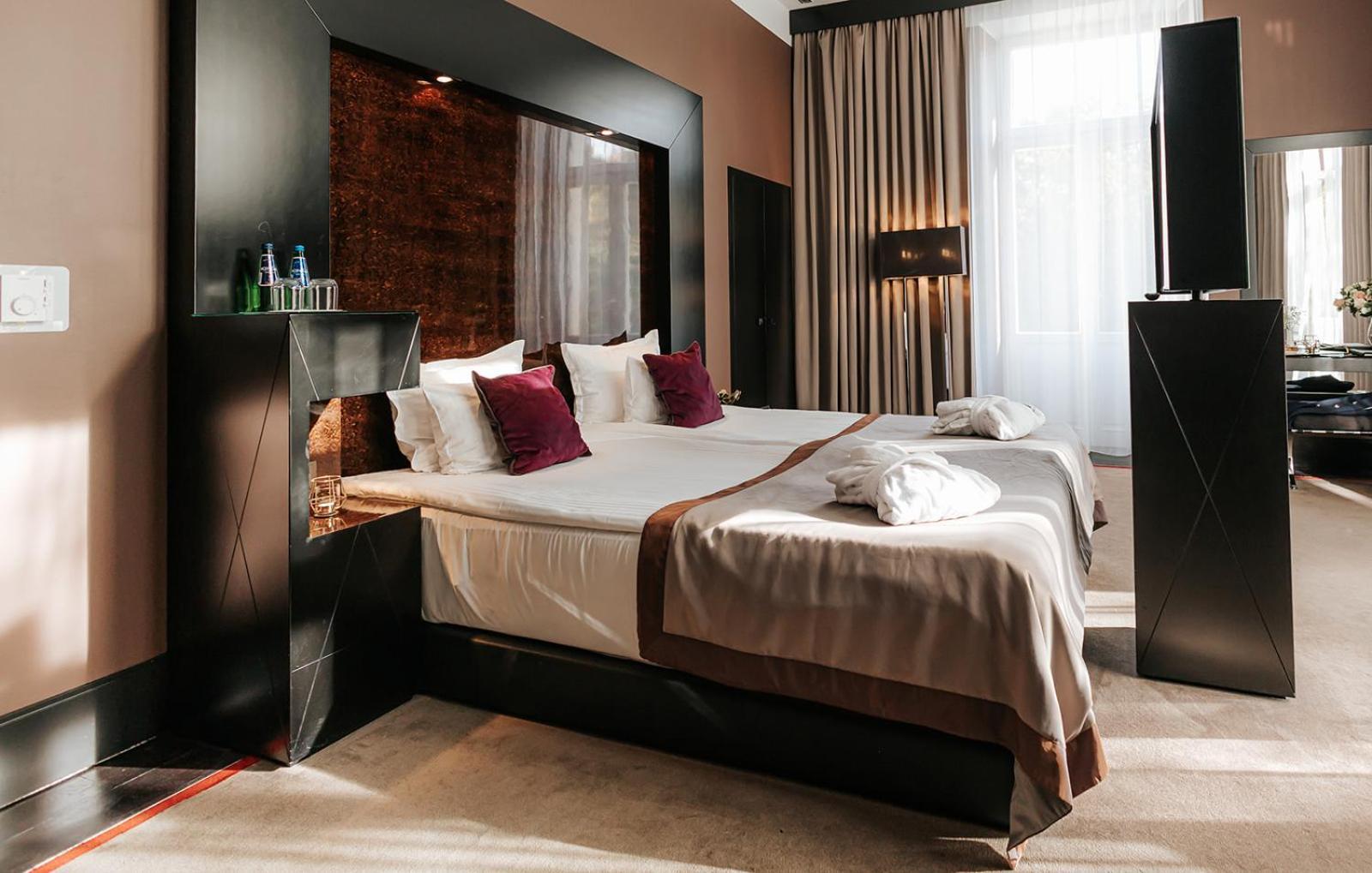 Platinum Palace Boutique & Hotel