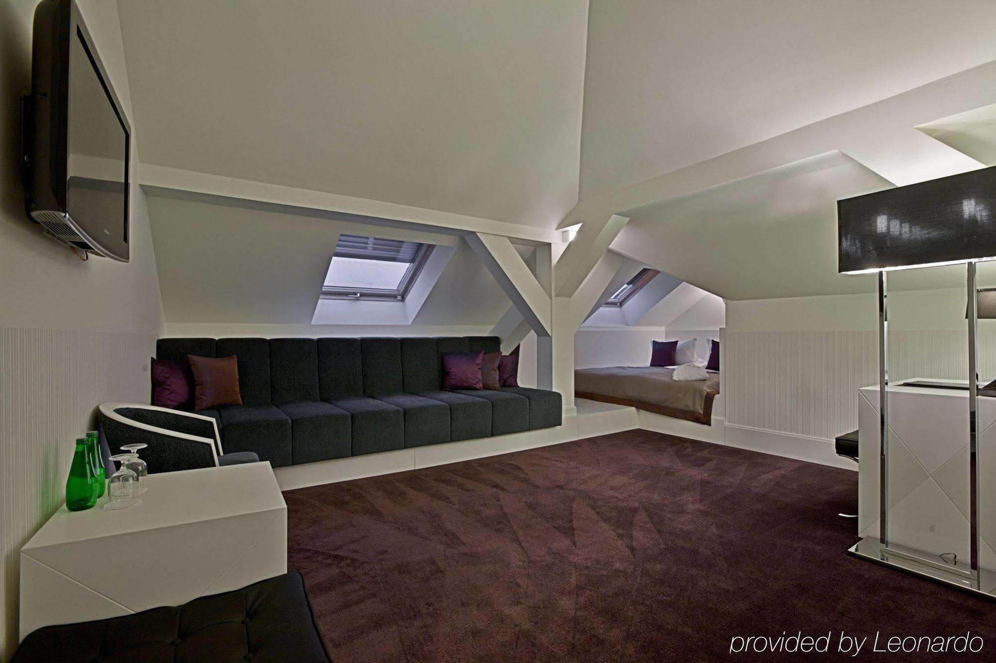 Platinum Palace Boutique & Hotel