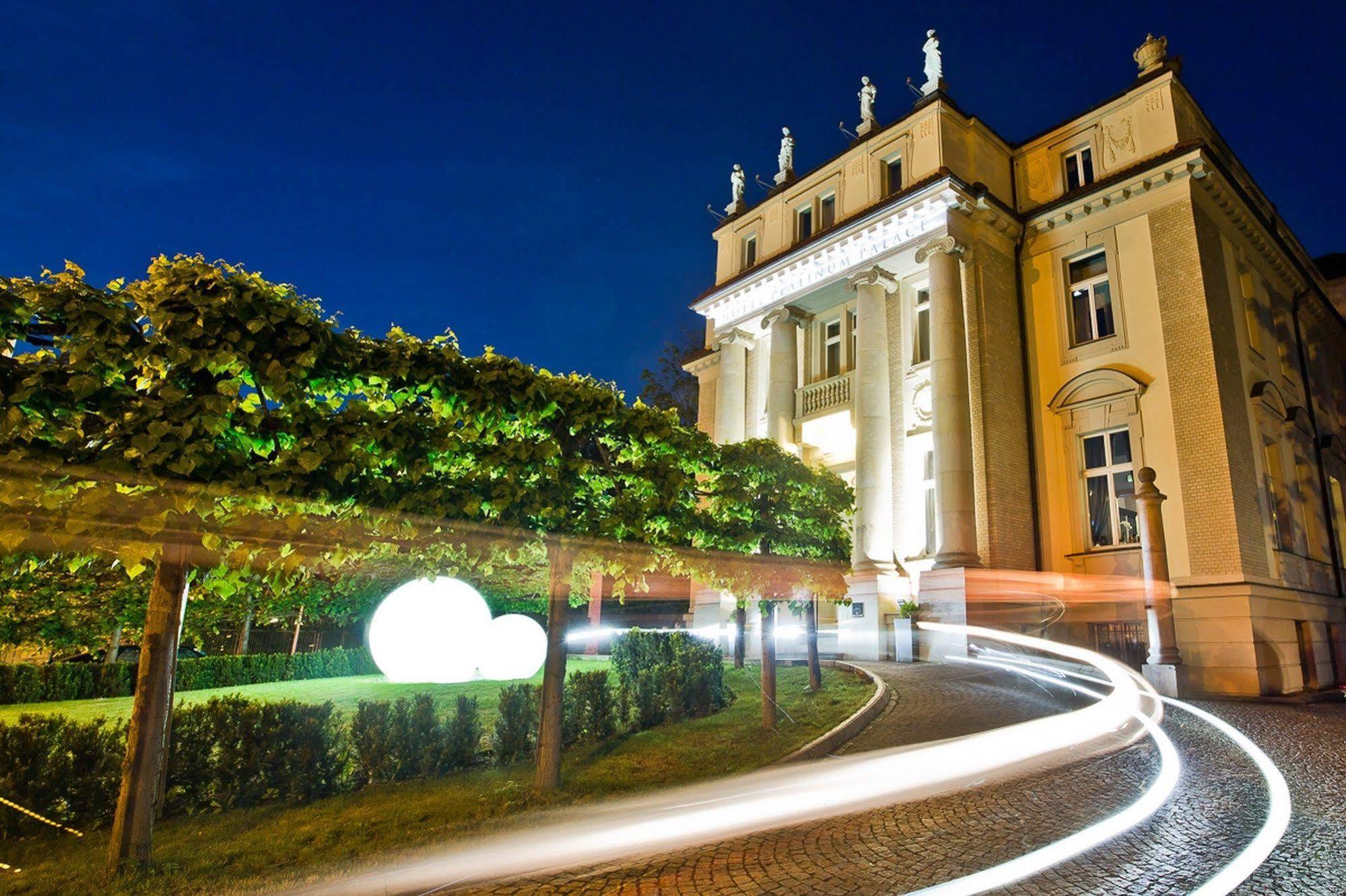 Platinum Palace Boutique & Hotel 5*