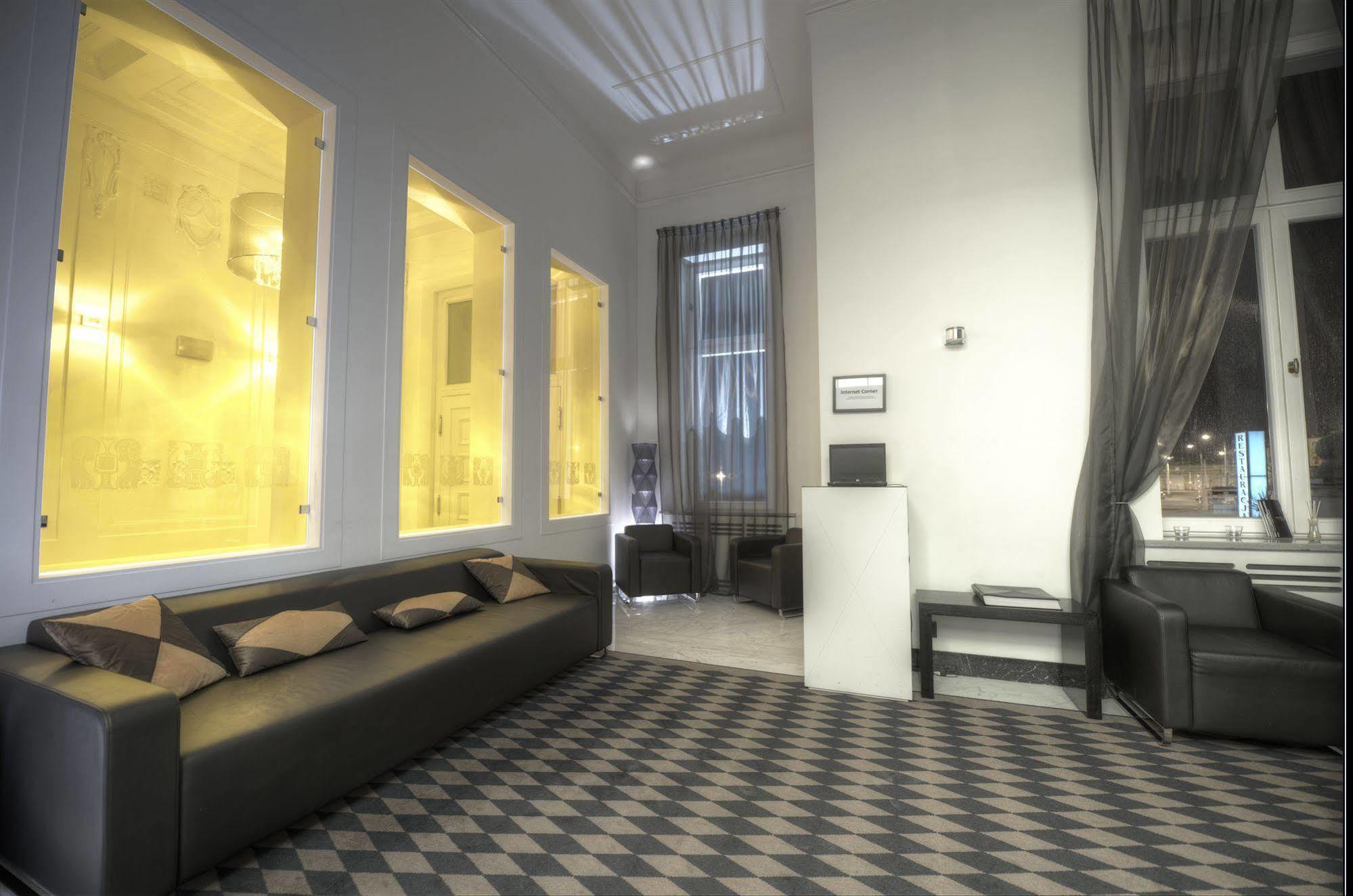 Platinum Palace Boutique & Hotel