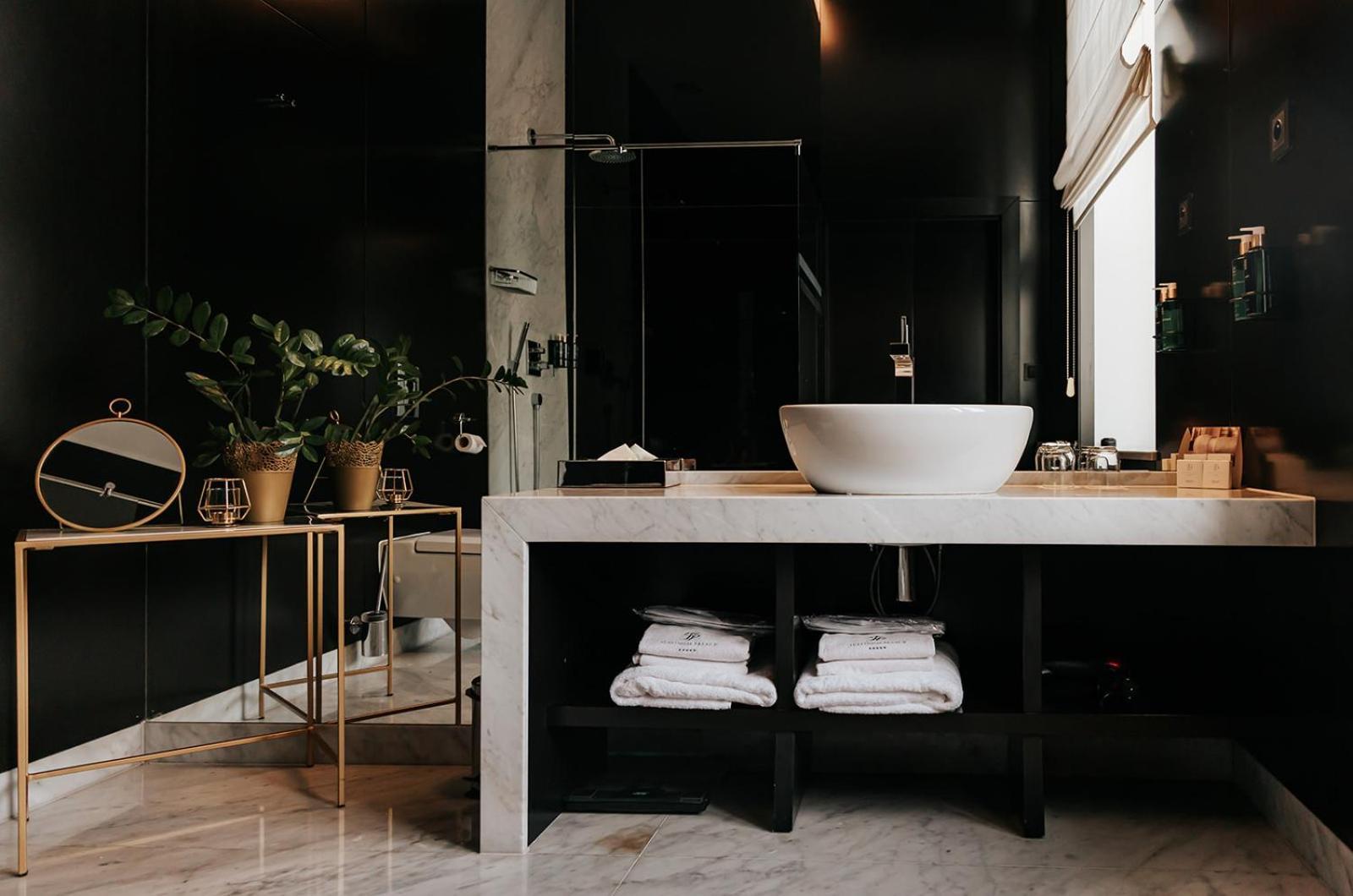 Platinum Palace Boutique & Hotell